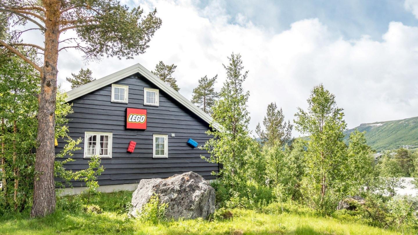 The LEGO cabin - 5 bedrooms/10 beds - Geilolia Cabin Village