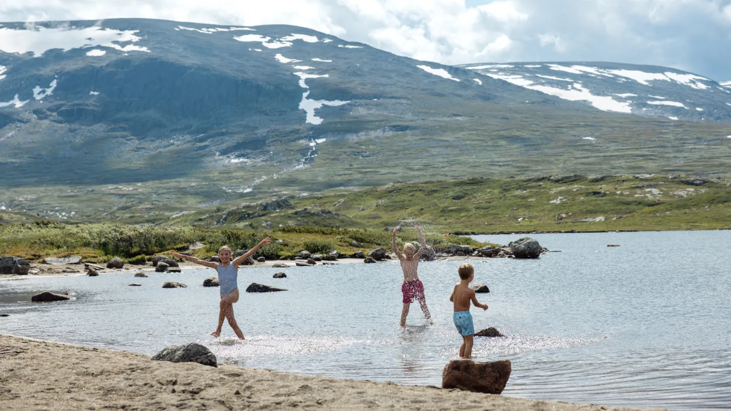 Bading på Halletjønn