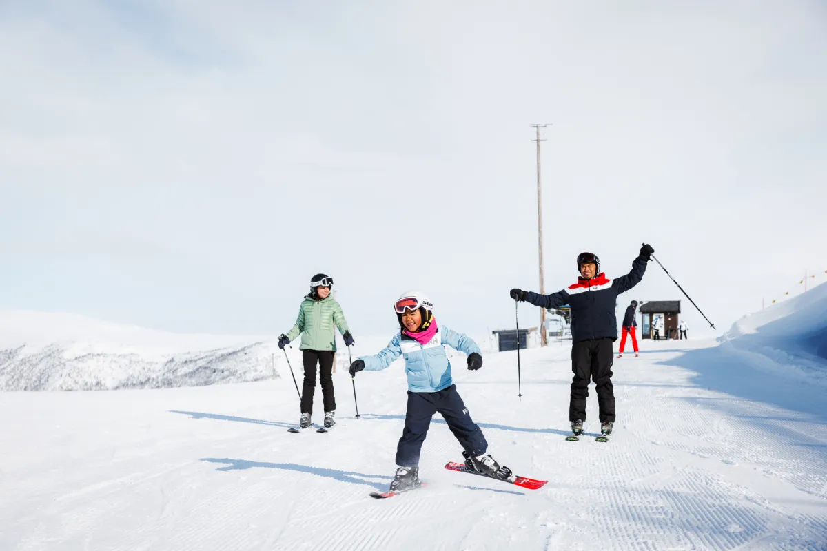 Familie på ski på Geilo