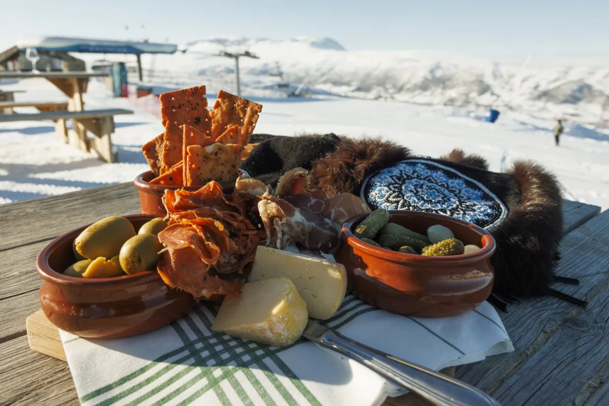 Kikuttoppen Vinbar på Geilo